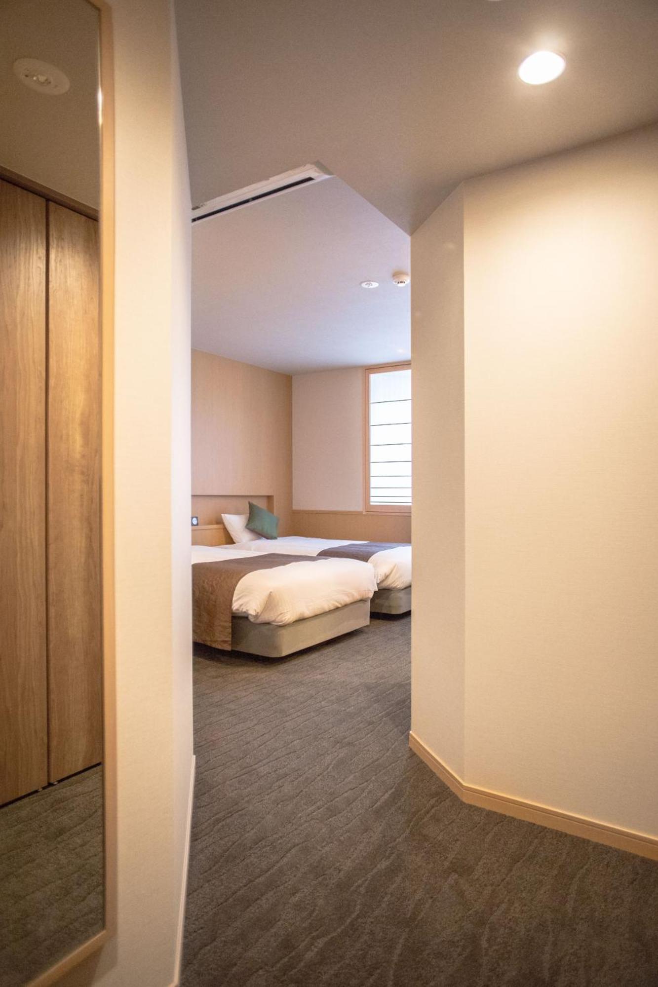 Number 6 Nijo Apartment Kyoto Luaran gambar